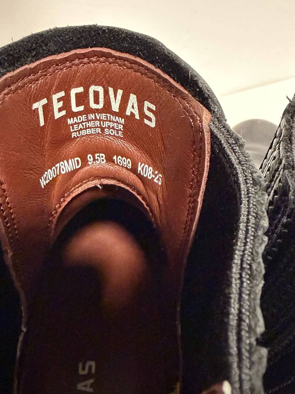 Tecovas The Rugged Chelsea midnight cowhide